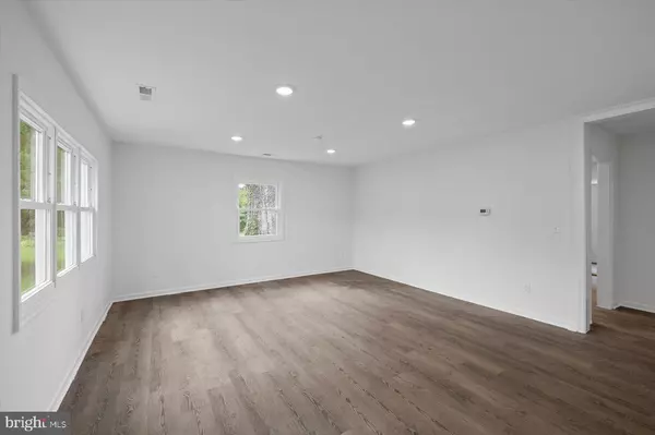 Orange, VA 22960,17287 OAKSHADE RD