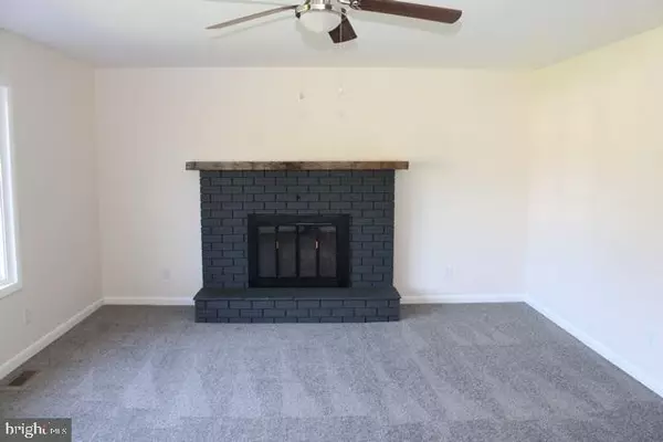 Chambersburg, PA 17202,614 CENTER DRIVE