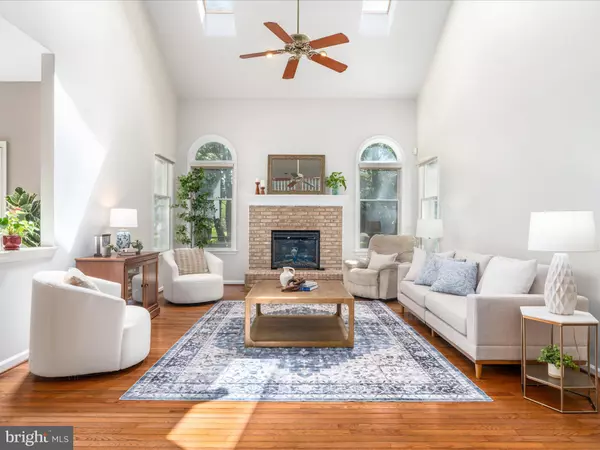 Gaithersburg, MD 20879,8020 LIONS CREST WAY