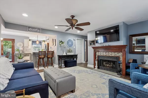 Yardley, PA 19067,651-A ROSE HOLLOW