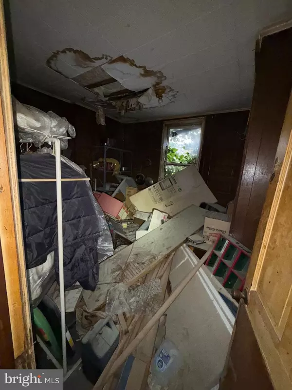 2045 E VICTORIA ST, Philadelphia, PA 19134