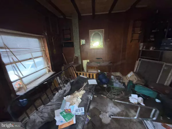 Philadelphia, PA 19134,2045 E VICTORIA ST