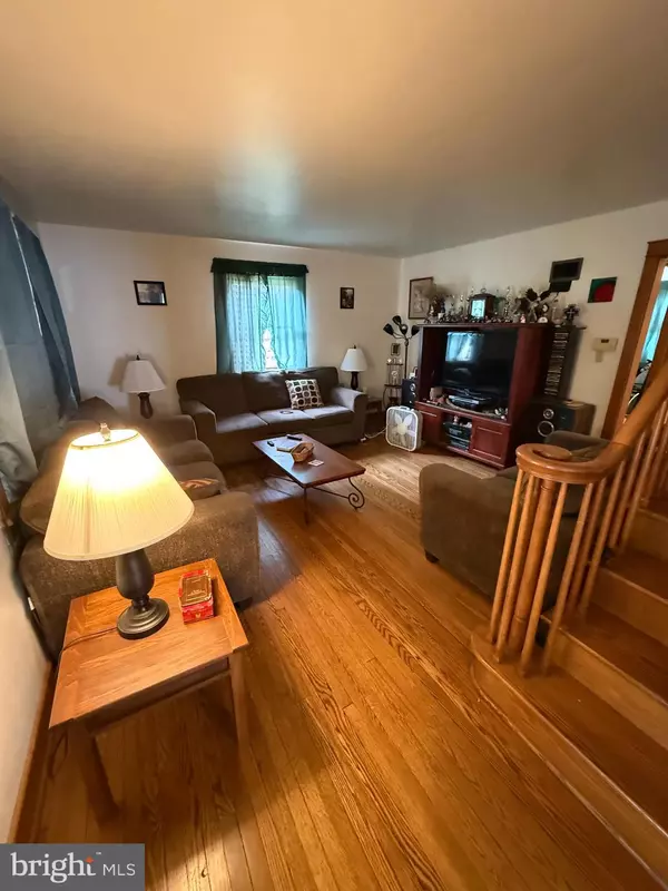 Centre Hall, PA 16828,208 S PENNSYLVANIA AVE