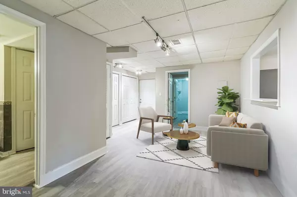 Washington, DC 20011,4120 14TH ST NW #B2