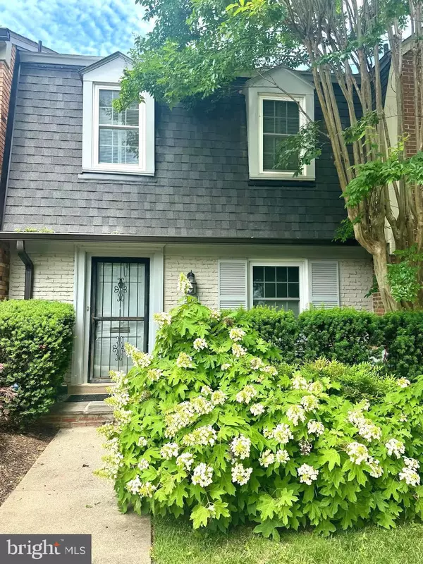 Bethesda, MD 20816,5103 SENTINEL DR #33