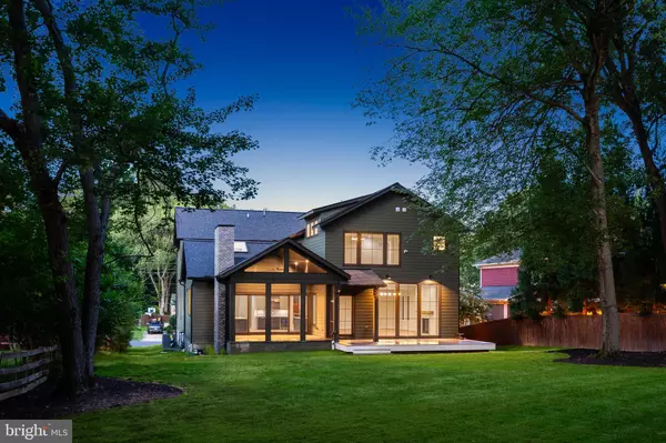 Vienna, VA 22180,609 MEADOW LN SW