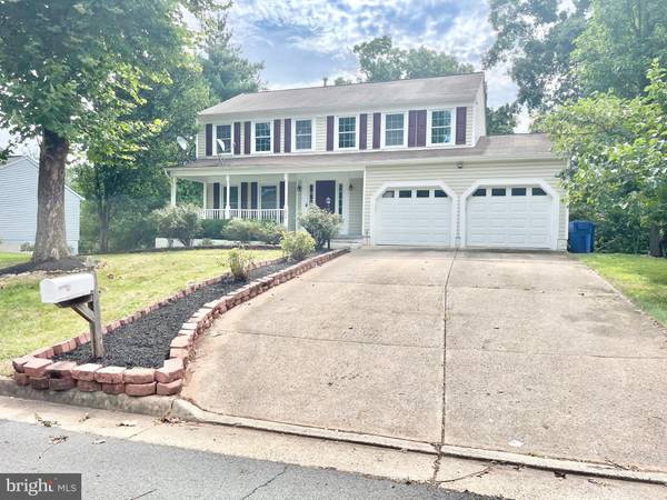 1934 E BEECH RD, Sterling, VA 20164