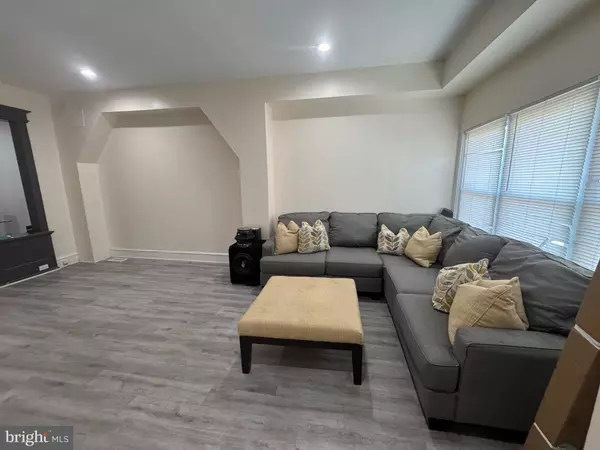 Camden, NJ 08104,1298 SHERIDAN ST