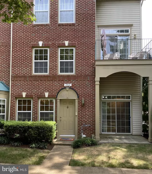Reston, VA 20191,11824 BRETON CT #24A