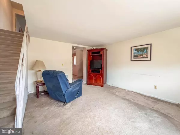 Philadelphia, PA 19116,770 SELMER RD