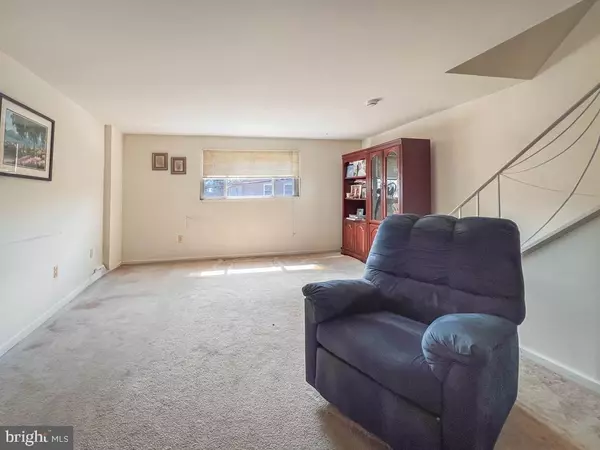 Philadelphia, PA 19116,770 SELMER RD