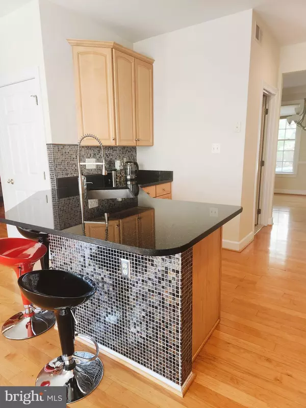 Rockville, MD 20850,917 CRESTFIELD DR