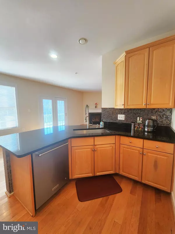 Rockville, MD 20850,917 CRESTFIELD DR