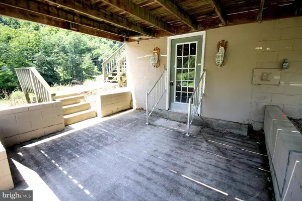 Beech Creek, PA 16822,3293 LAUREL RUN RD