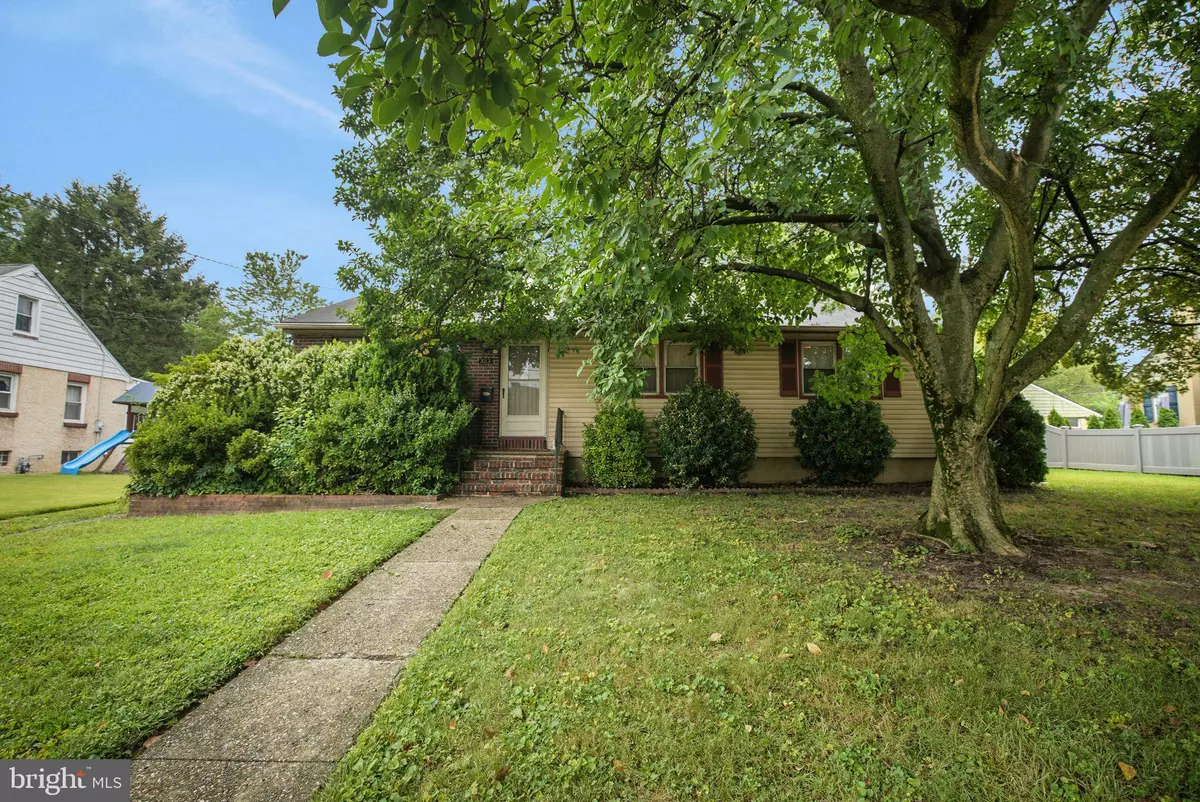 Cherry Hill, NJ 08002,323 SAINT JAMES AVE