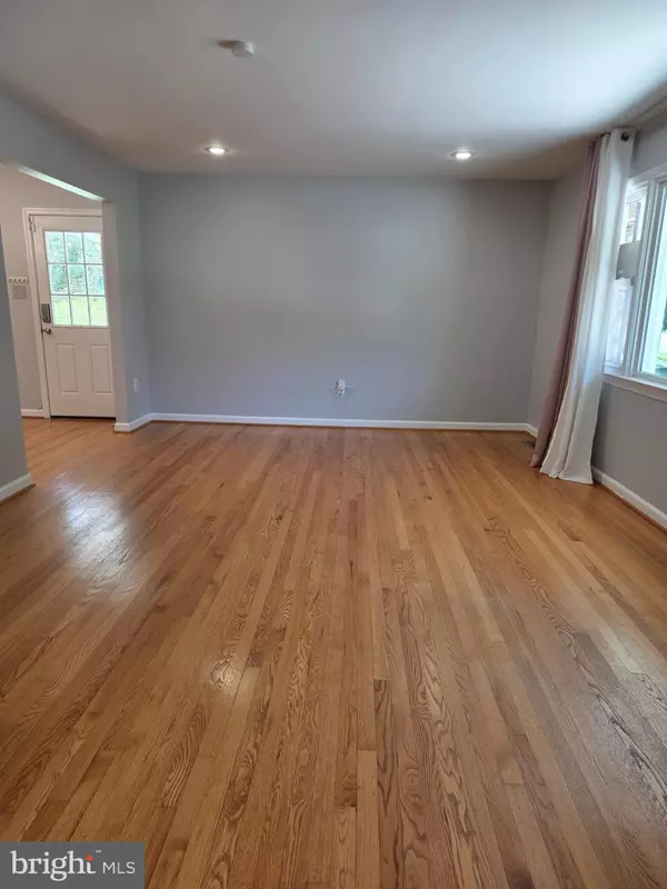 Fort Washington, MD 20744,3002 IVY BRIDGE RD