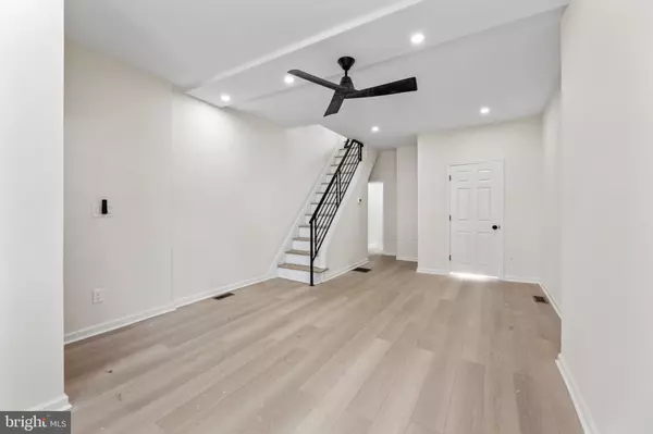 Philadelphia, PA 19145,1731 S DORRANCE ST