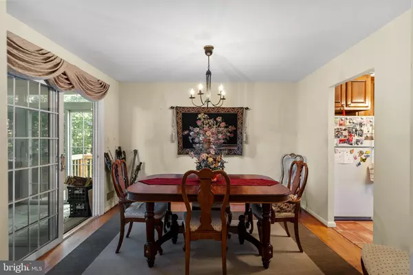 Springfield, VA 22153,7838 ATTLEBORO