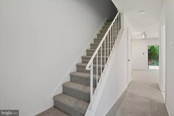 Aston, PA 19014,48 BISHOP DR