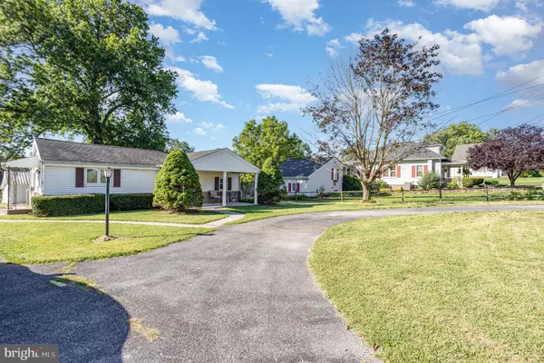 Dover, PA 17315,1636 E CANAL RD