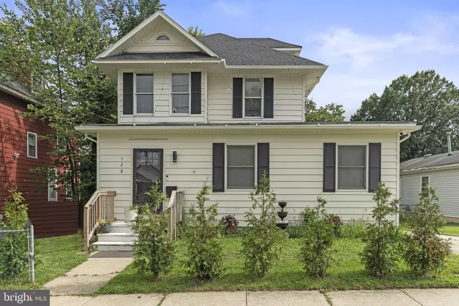 128 W EVESHAM AVE, Magnolia, NJ 08049