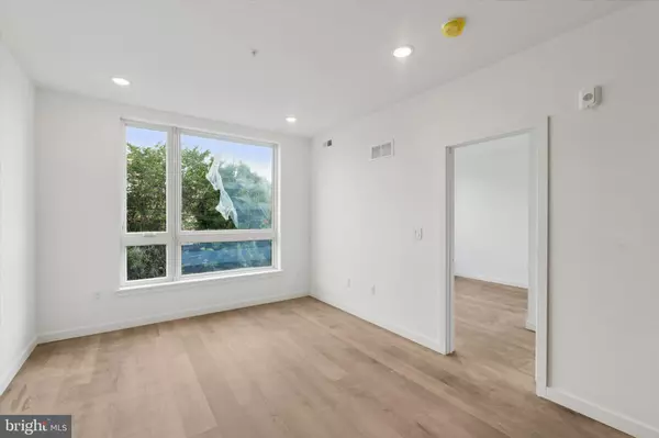 Philadelphia, PA 19147,754 S 4TH ST #302