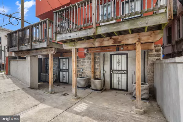 Philadelphia, PA 19143,927 S 60TH ST