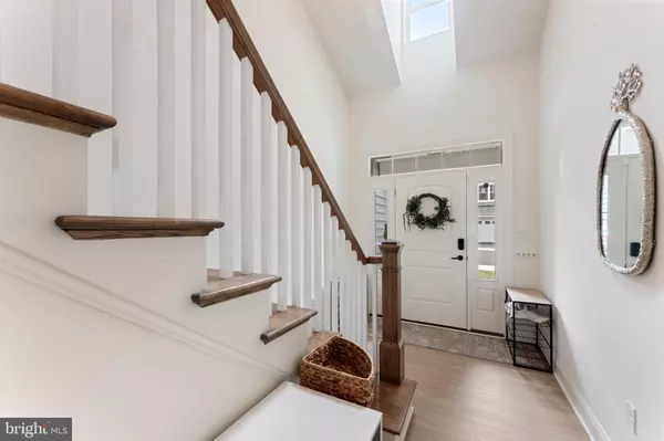 Warminster, PA 18974,922 HOLDEN CT