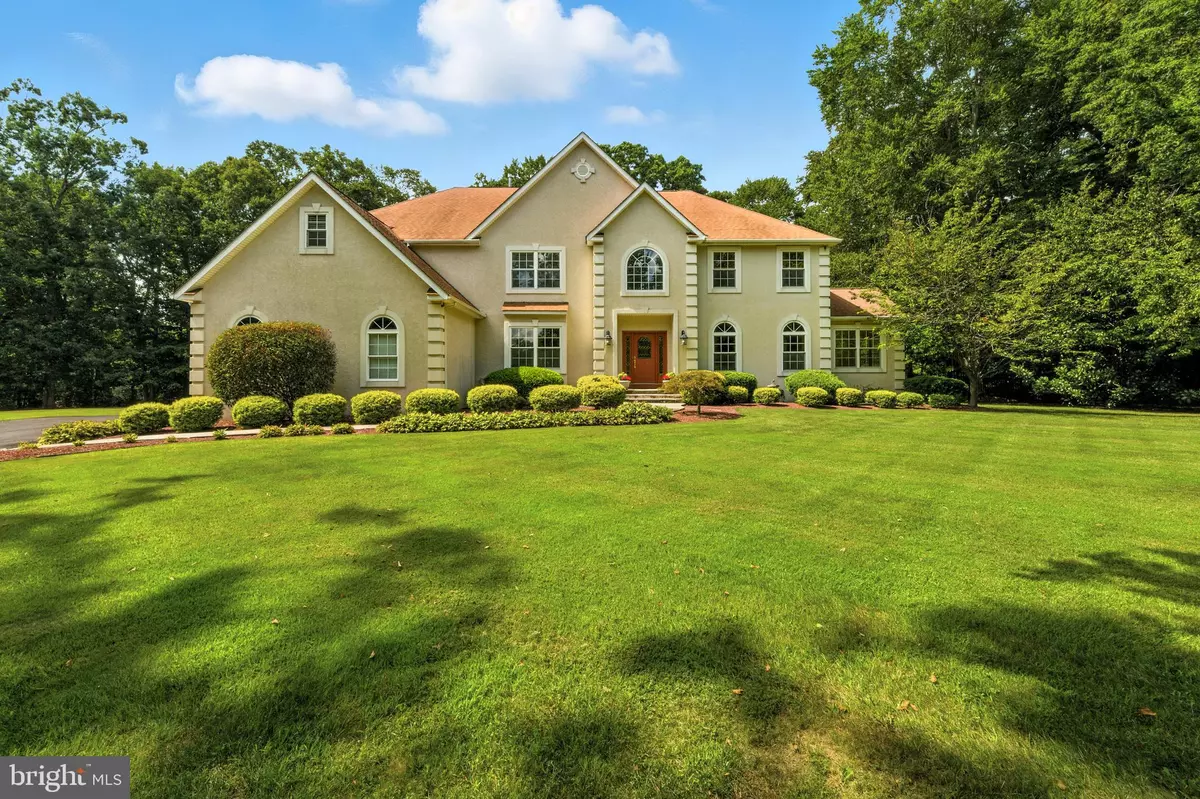 Mullica Hill, NJ 08062,206 DEER RUN CT