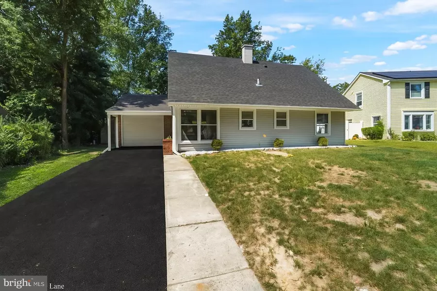 7 MANDOLIN LN, Willingboro, NJ 08046