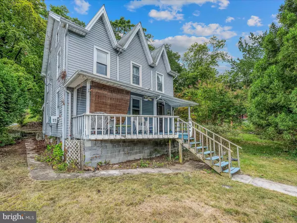 Berkeley Springs, WV 25411,137 HAGEMAN ST