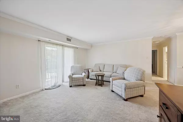 Philadelphia, PA 19114,47201-00 DELAIRE LANDING RD #201