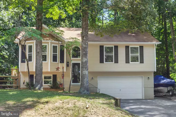 Lusby, MD 20657,513 CHISHOLM TRL