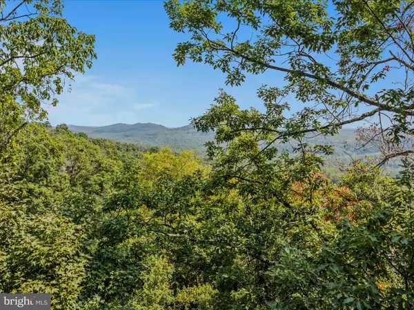 Berkeley Springs, WV 25411,R5 BOBCAT DRIVE