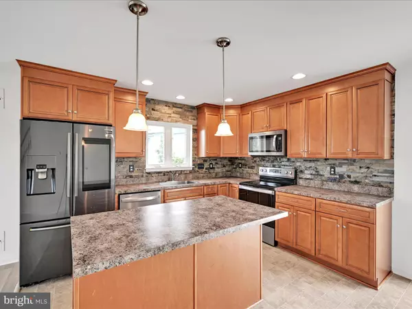York, PA 17408,87 FARM HOUSE LN