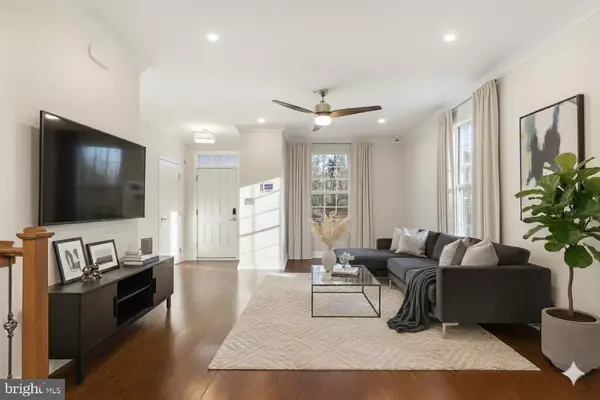 Dumfries, VA 22026,18060 RED CEDAR RD