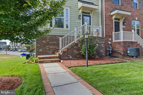 Dumfries, VA 22026,18060 RED CEDAR RD