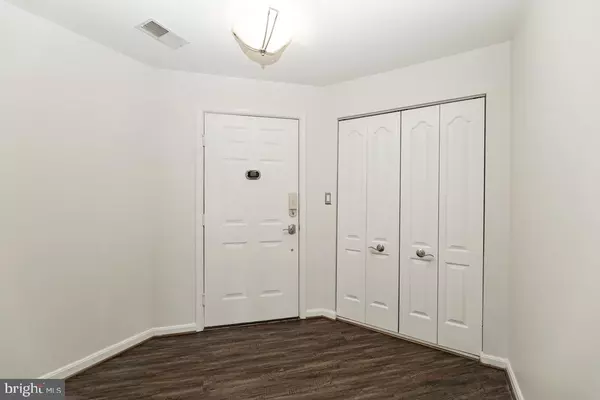 Alexandria, VA 22315,7706-N HAYNES POINT WAY #N
