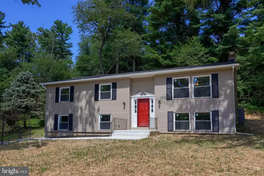 7 DOGWOOD LN, Willow Street, PA 17584