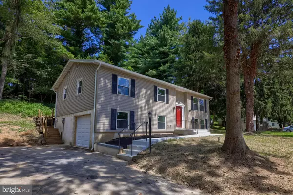 Willow Street, PA 17584,7 DOGWOOD LN