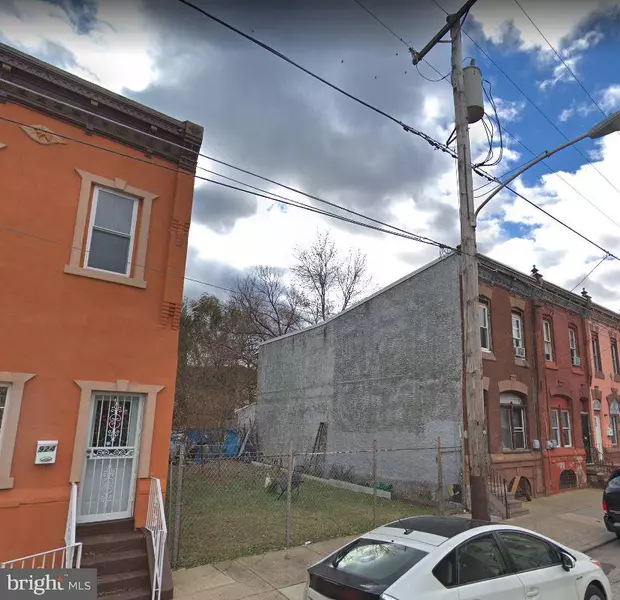 926 W HUNTINGDON ST, Philadelphia, PA 19133