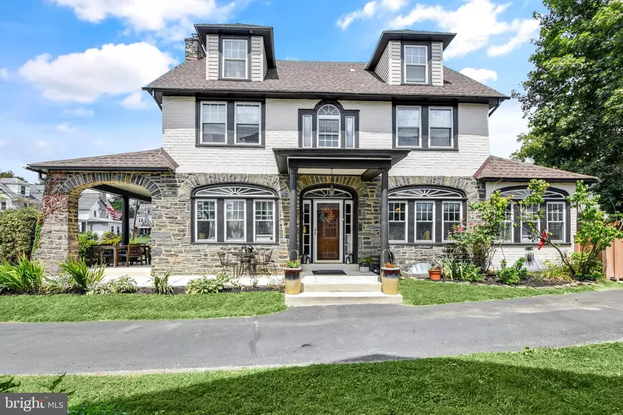831 LINDALE AVE, Drexel Hill, PA 19026