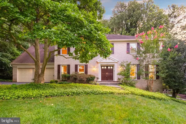 11004 ROUNDTABLE CT, North Bethesda, MD 20852