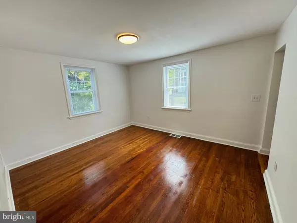 Princeton, NJ 08540,171 LINDEN LN