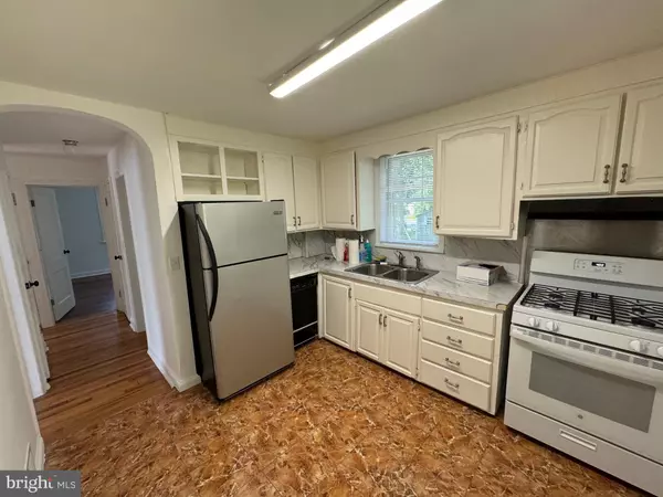 Princeton, NJ 08540,171 LINDEN LN