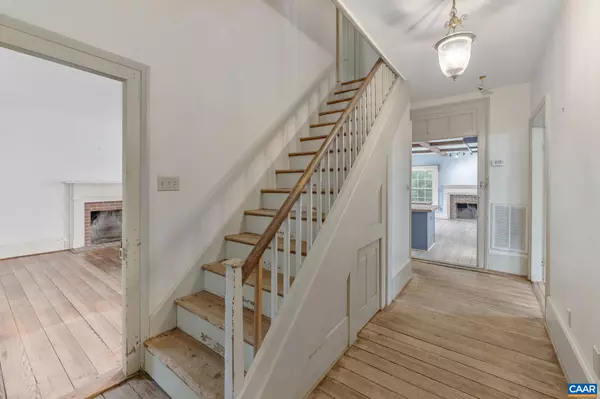 Palmyra, VA 22963,132 GEORGES MILL RD