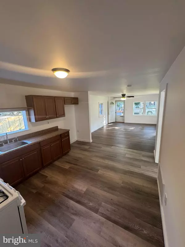 Browns Mills, NJ 08015,50 BEGONIA ST