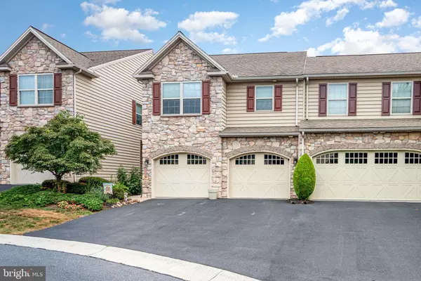 2013 GOLDEN CT, Mechanicsburg, PA 17055