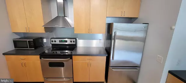 Conshohocken, PA 19428,75 MAPLE ST #202