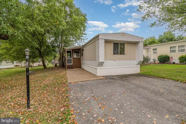 18 ASPEN LN, Carlisle, PA 17015